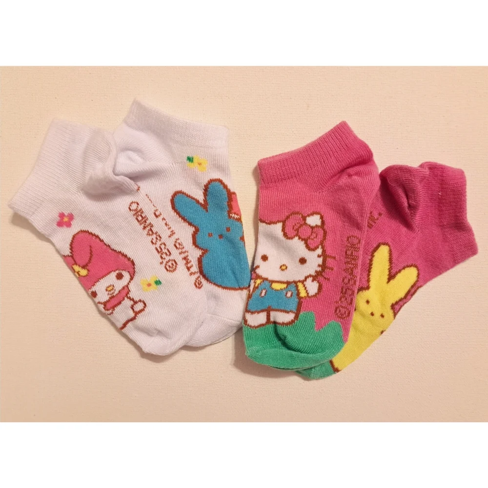 4/$15 🌻 NWOT Sanrio & PEEP Childrens White and Pink Character Ankle Socks Set